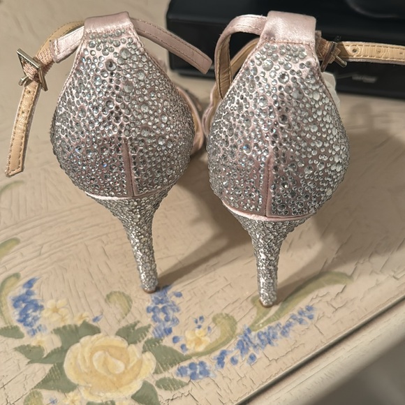 worn once - Picture 3 of 3